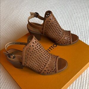 Big Buddha Sz 10 Brown Women's Sandals